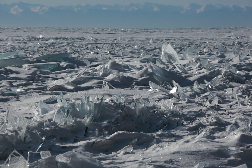 Непроходимый лед Байкала