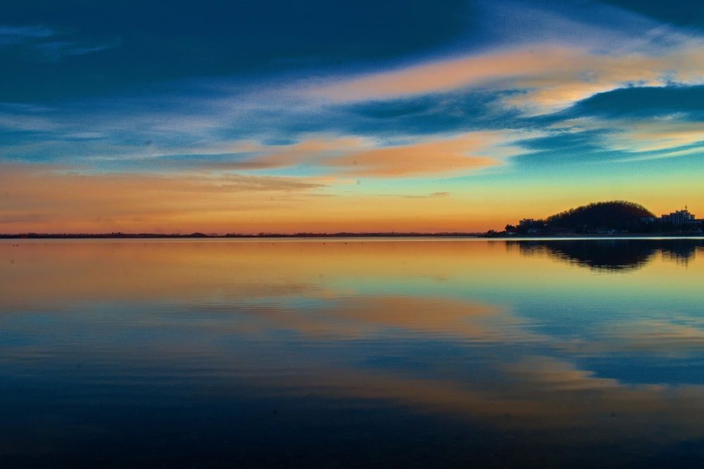 Photograph by Peter Pochyly
