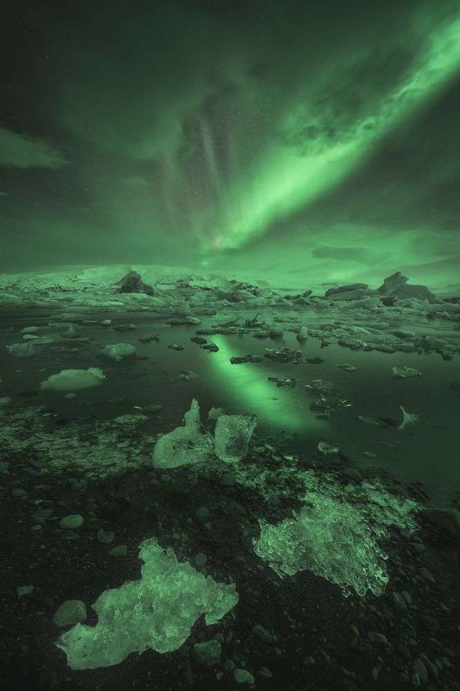 Photograph by Idan Livni