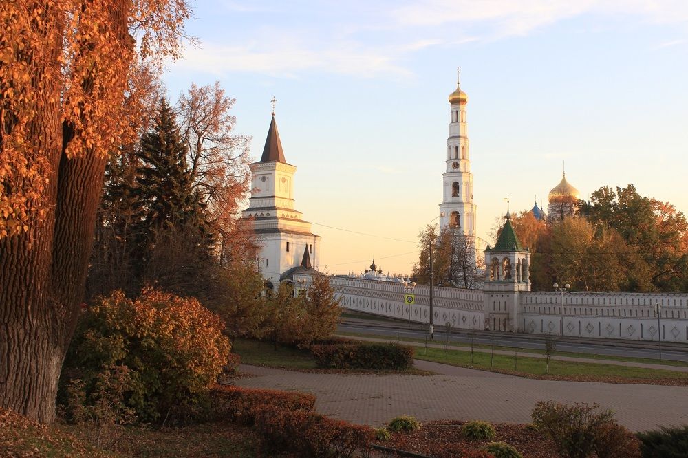 Дзержинский. Николо-Угрешский монастырь.