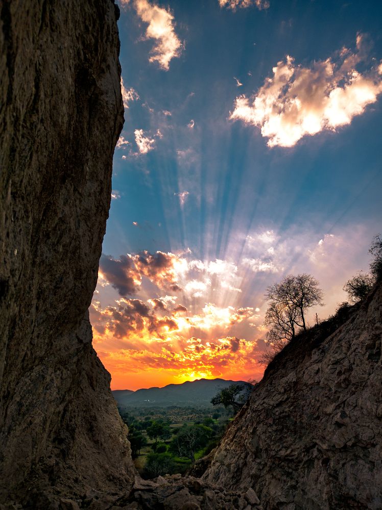 Clear your mind, watch the sky.