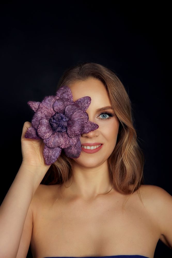 Фотография автора ЛАРИСА УСАЧЕВА