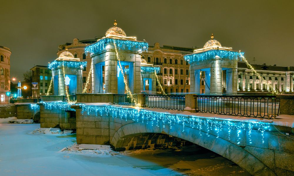 Новогодний Чернышев мост