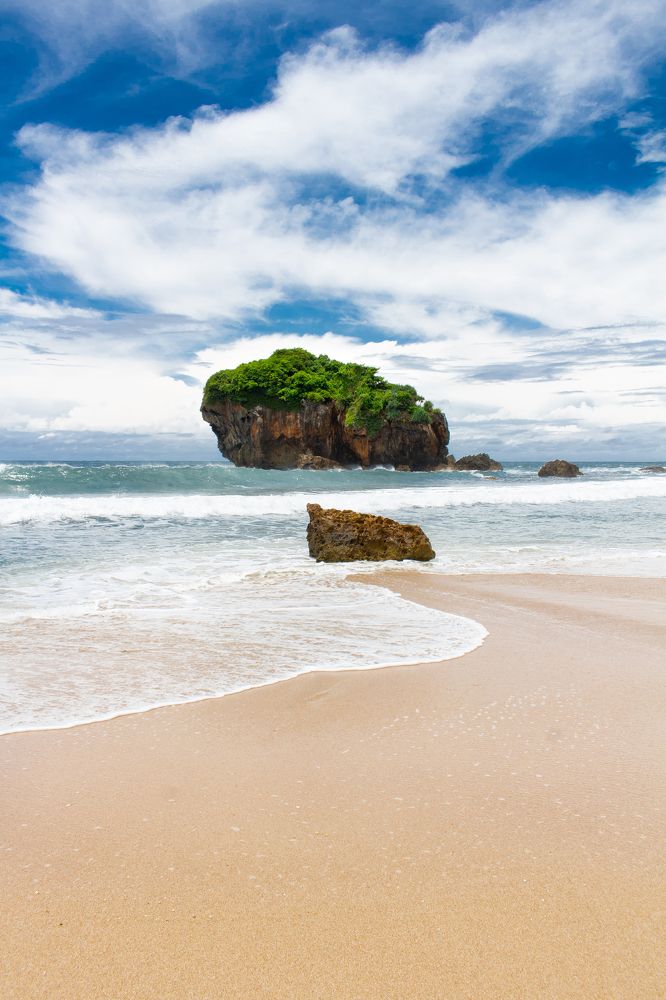 Photograph by R Taufit