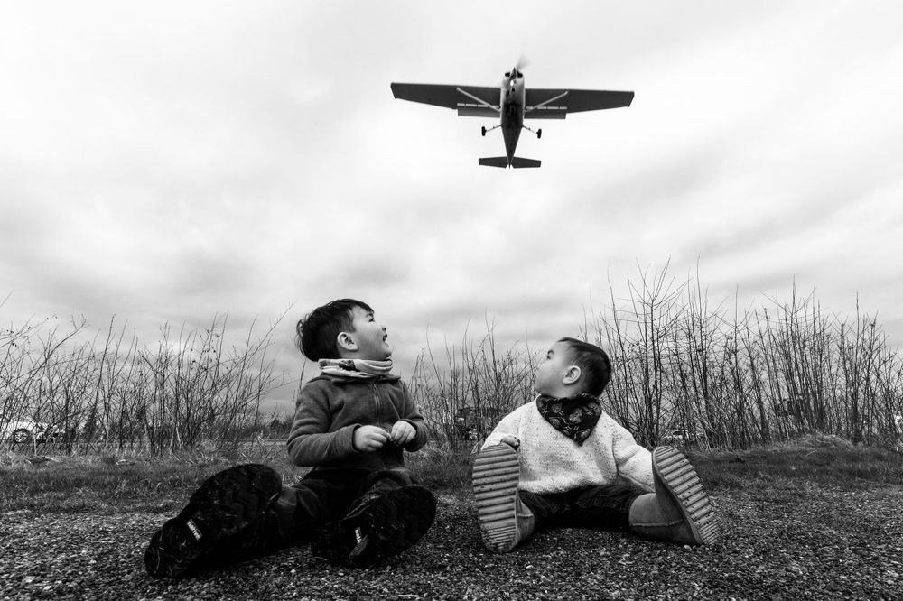 Kids and the airplane