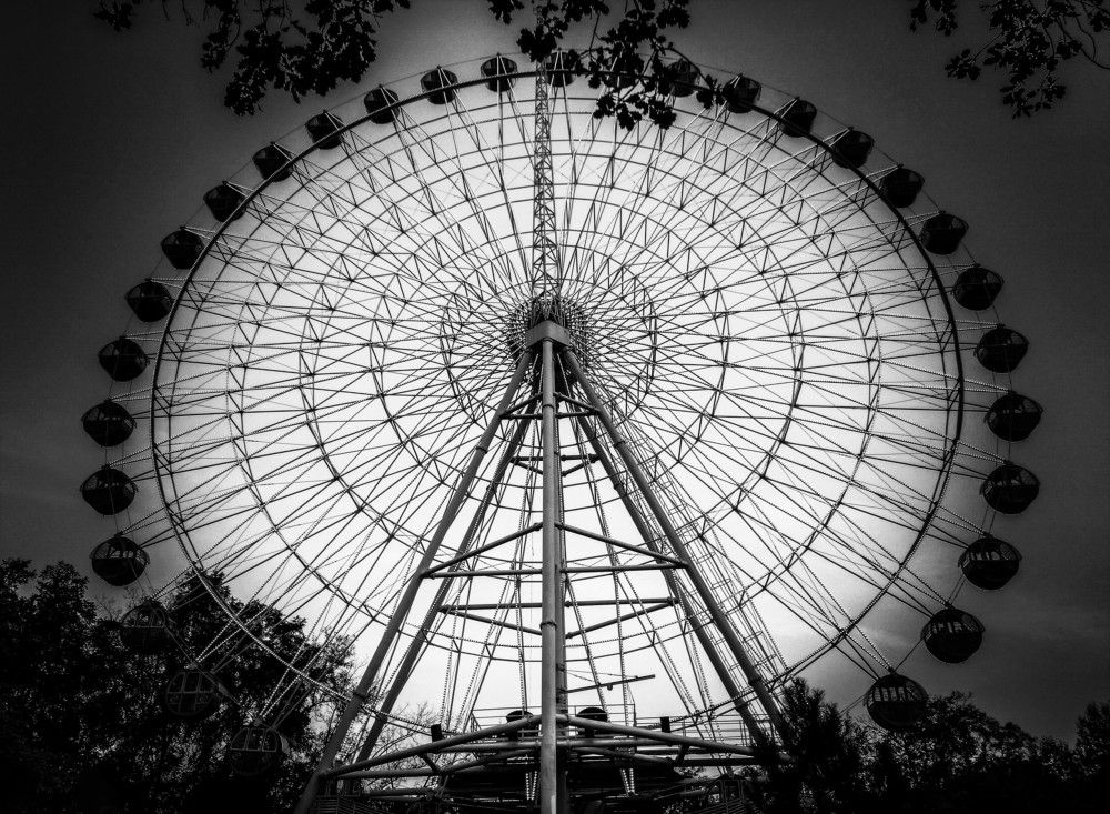 Стальное солнце / Steel Sun