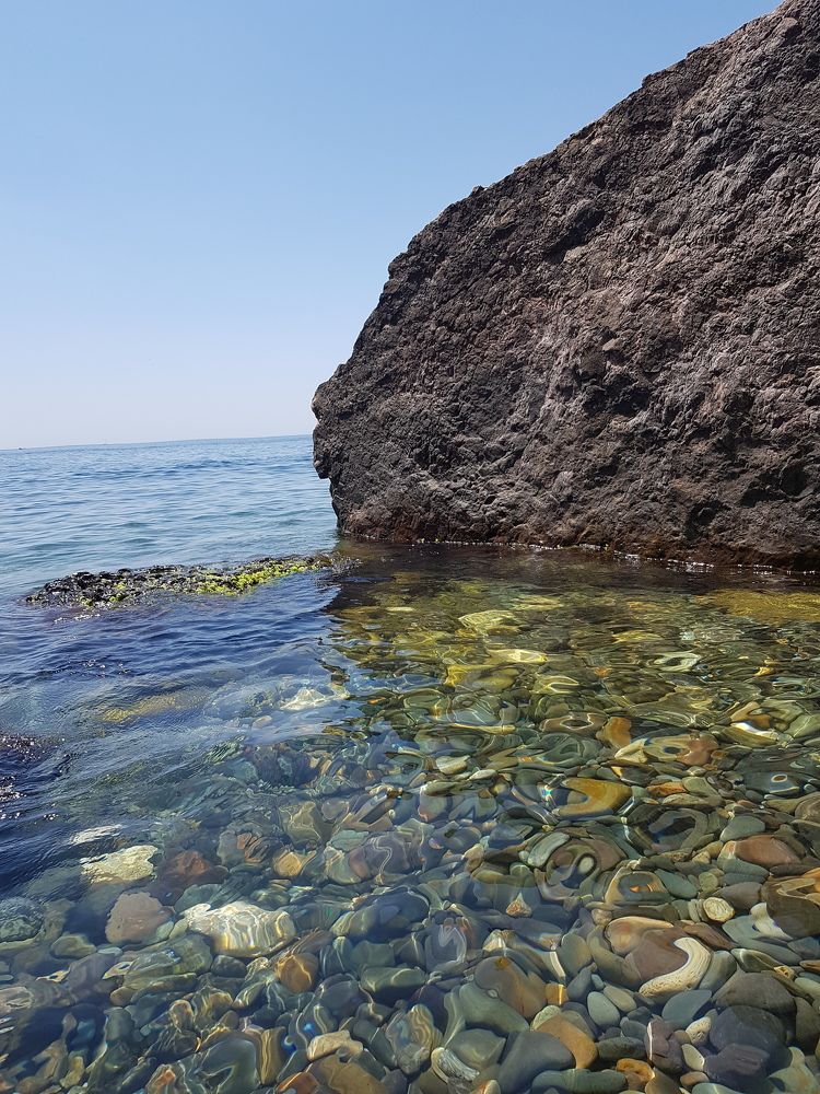 Кристальные пляжи Крыма