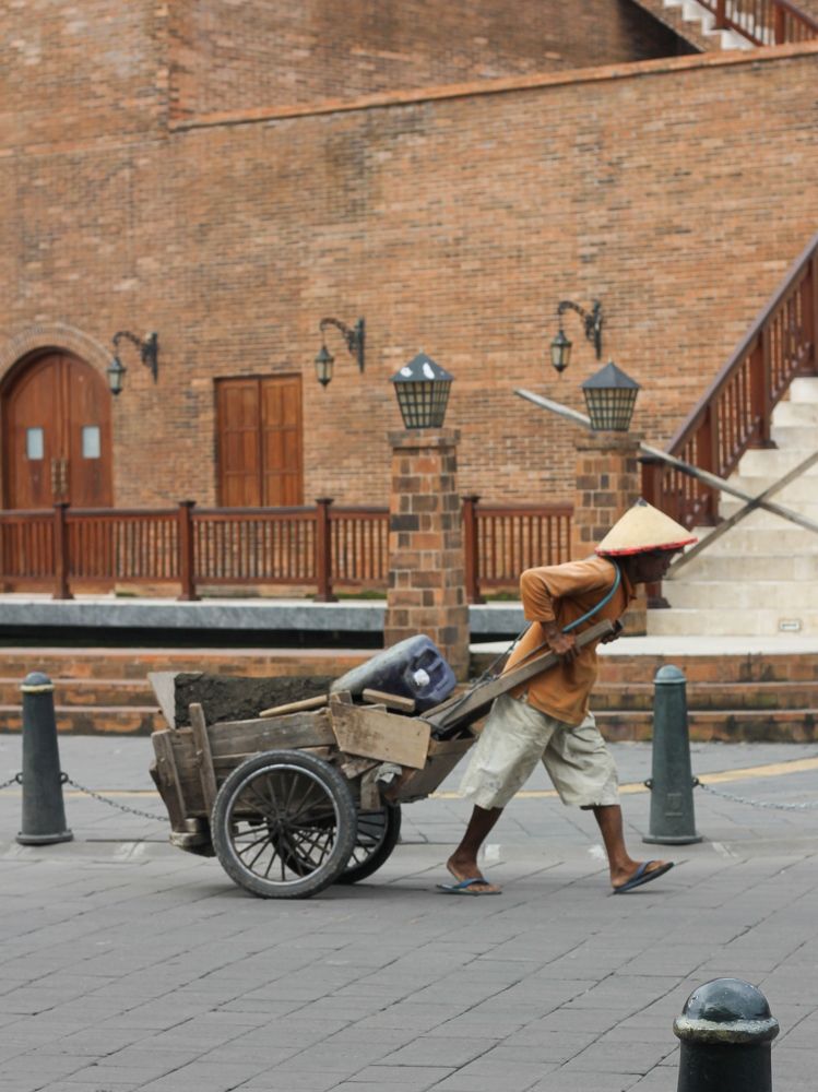 Photograph by Dee Aneeta