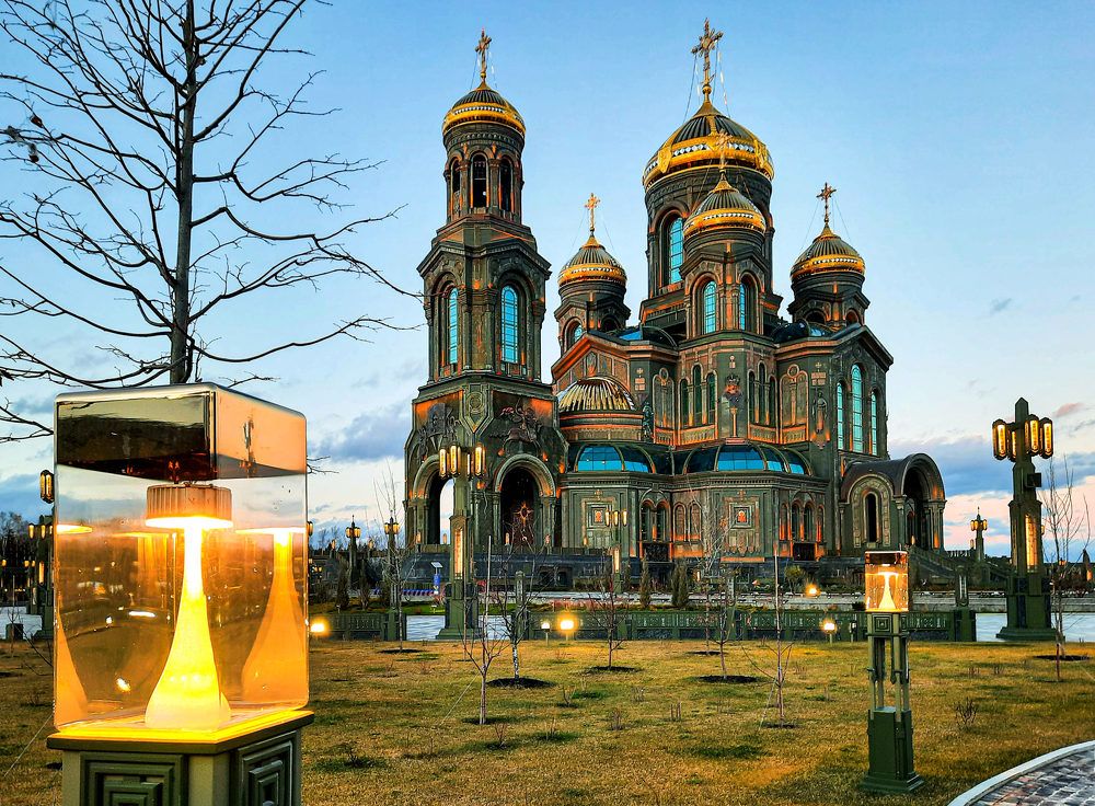 Главные храм