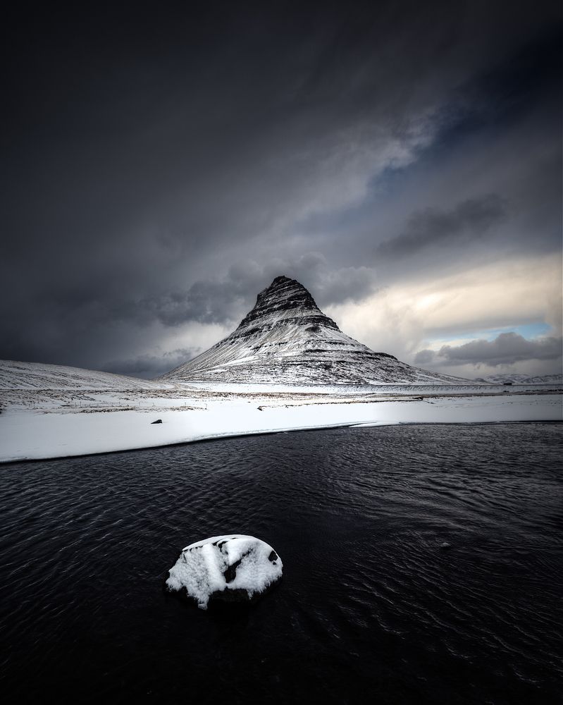 Photograph by Carlo Demicheli