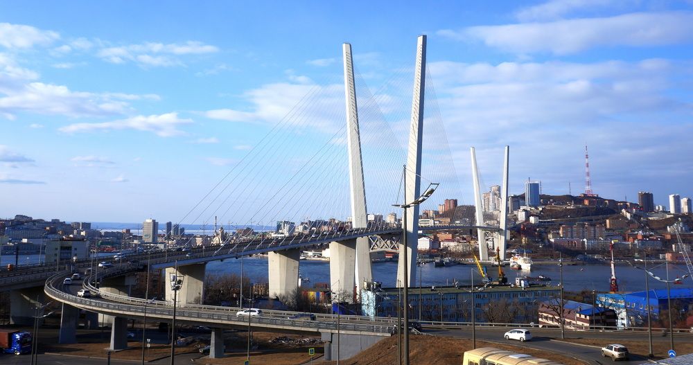 Владивосток . Золотой  мост .