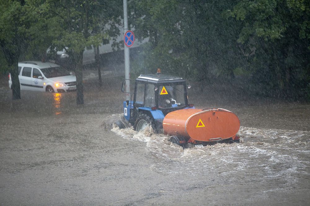 Street cleaning service