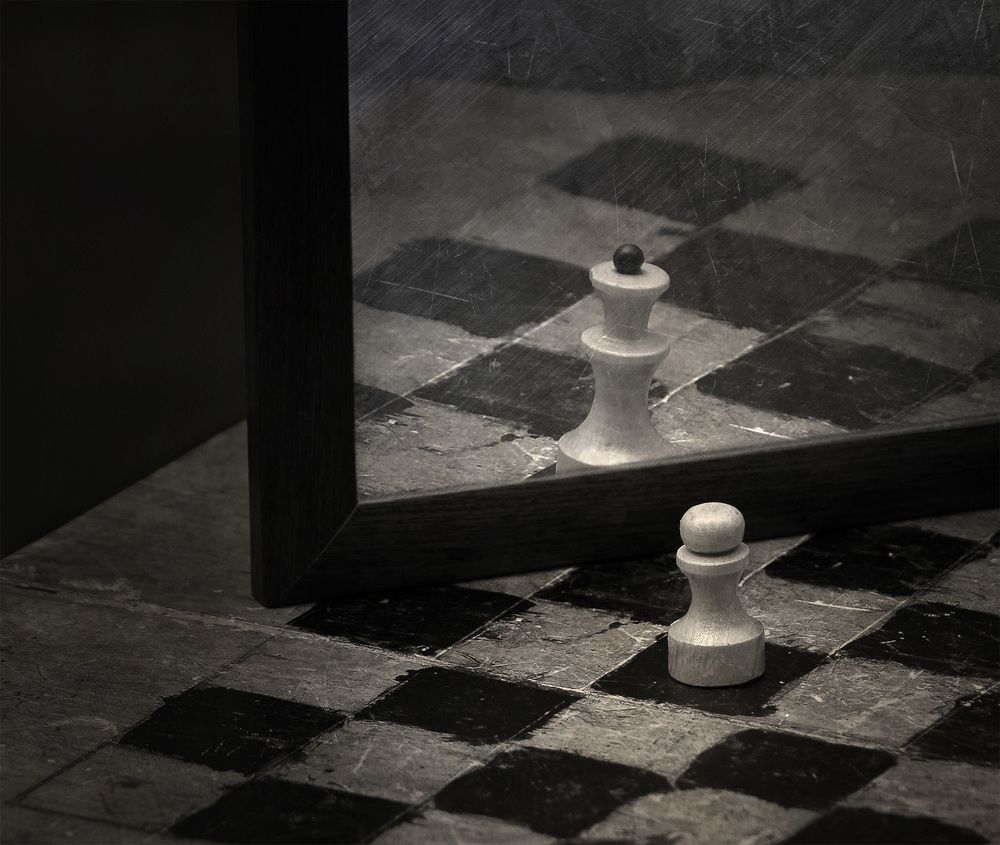 Non-objective mirror