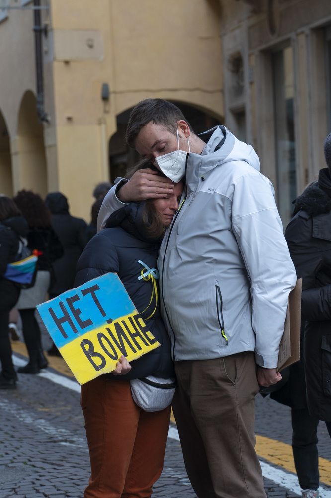 No war. Russian woman.