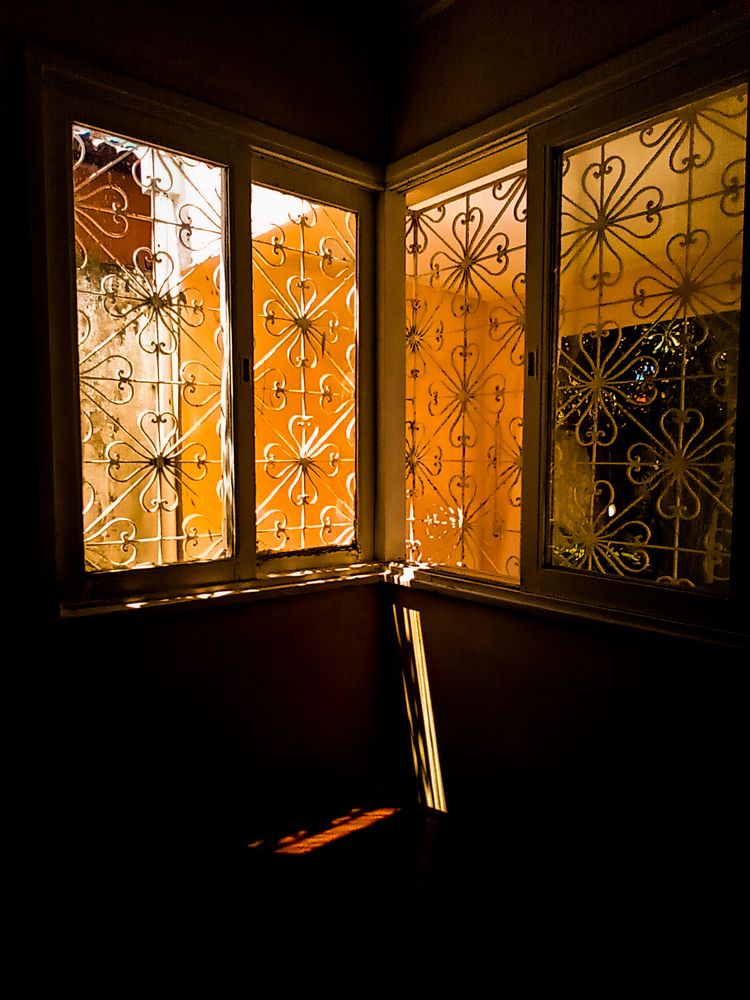 Photograph by Manu Kelé