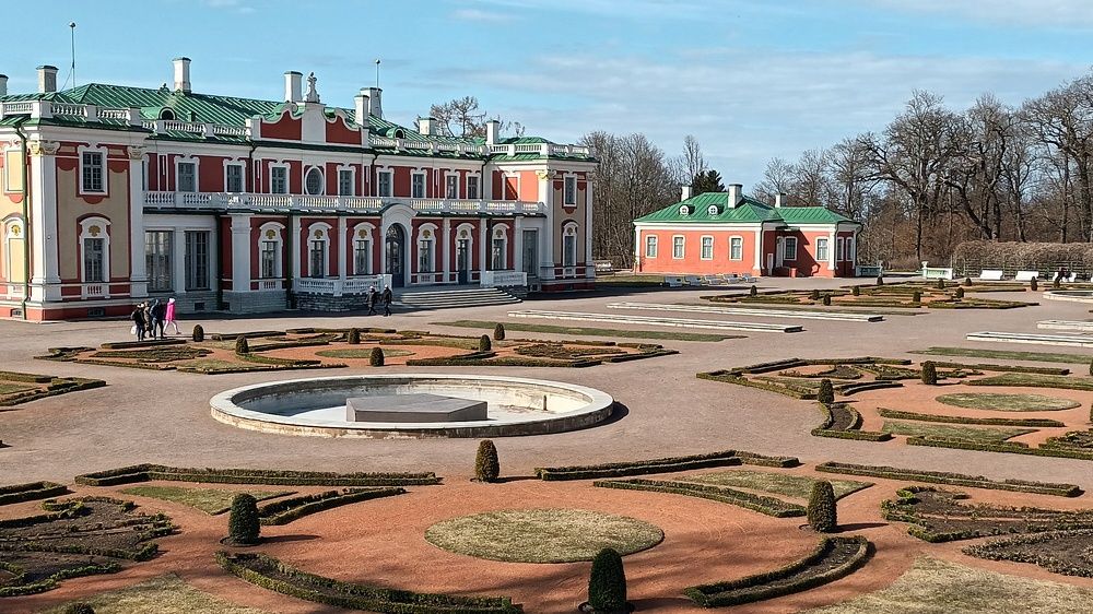 Таллинский    " Петергоф"