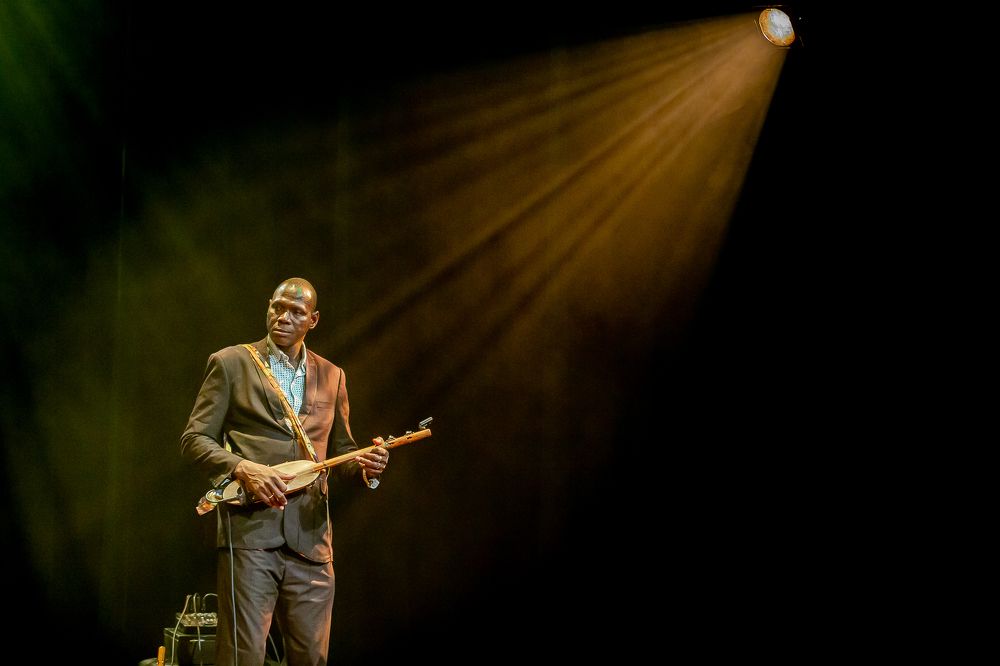 Africa Guitar Player