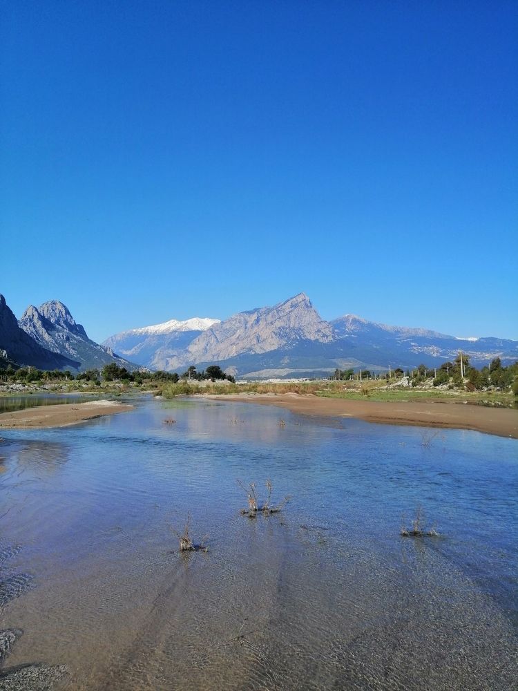 Photograph by Alp Aysgl