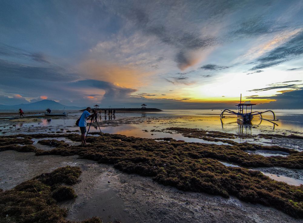 Photograph by Mohamad Aripin