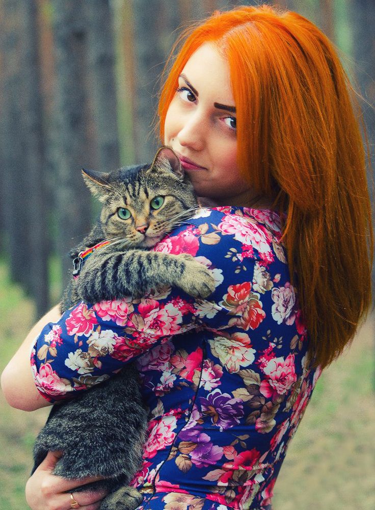 Девушка с котом_Girl with a cat