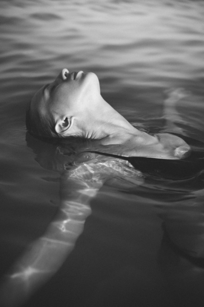 Photograph by Roik Roik