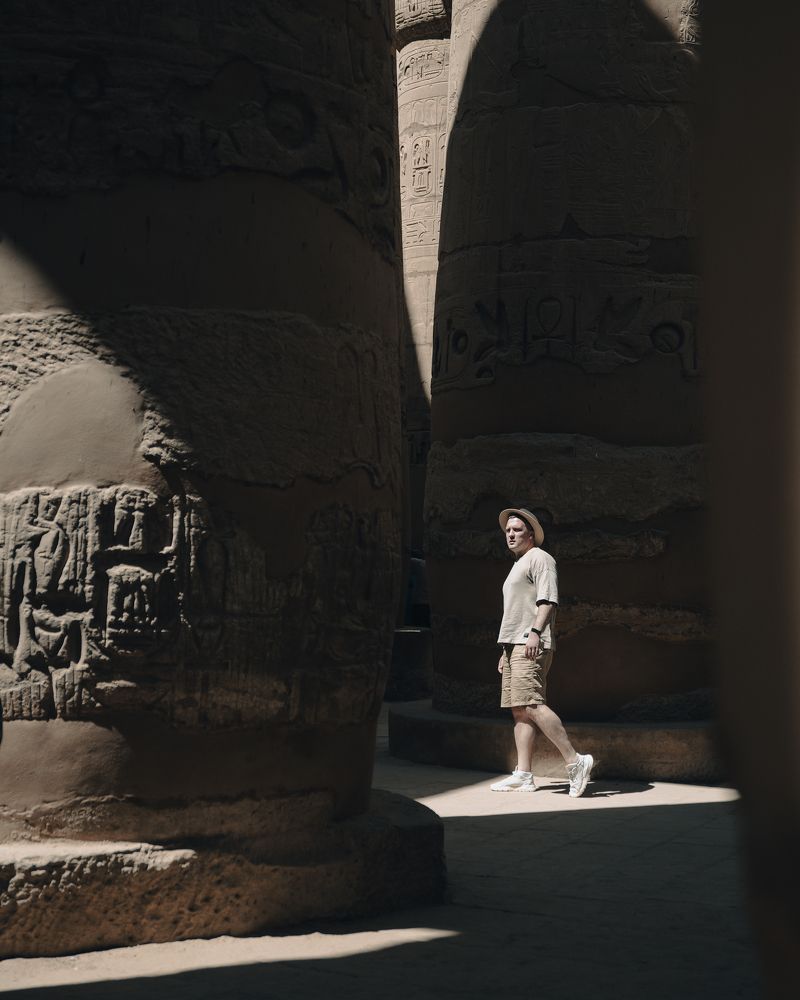 Photograph by Roik Roik