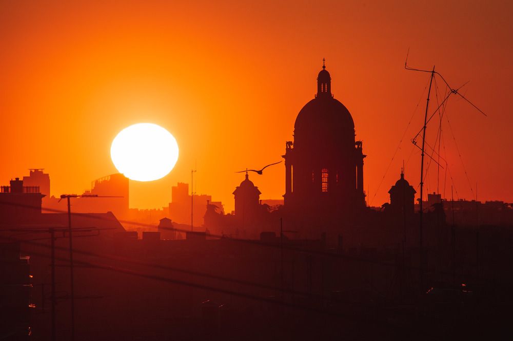 Закат над Петербургом