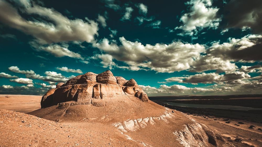 Al Mudawara Mountain in Fayoum-ِEgypt