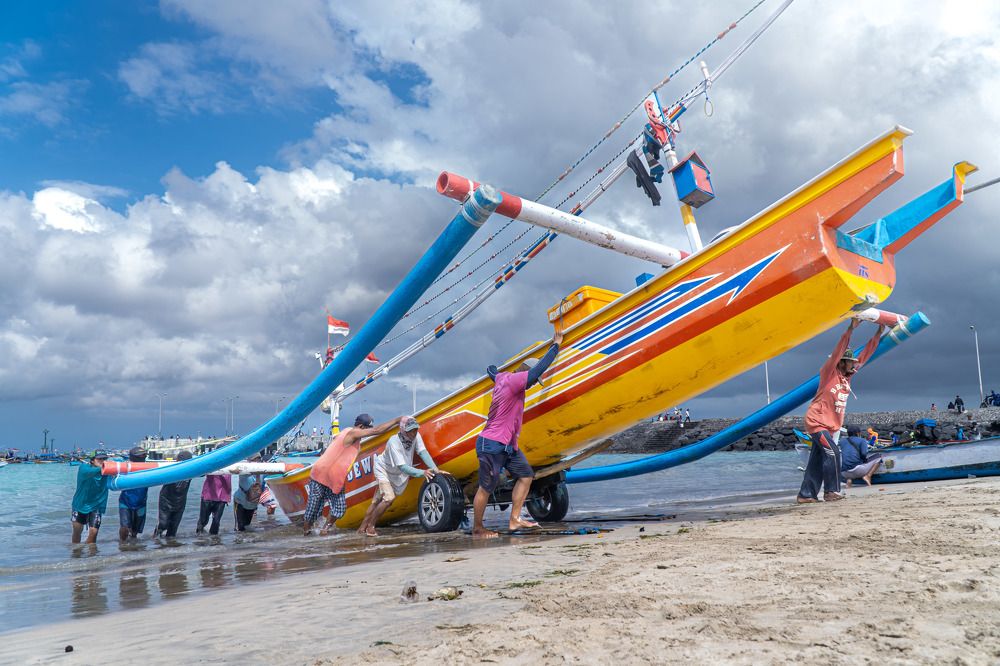 Fisherman at Kedonganan Beach, Bali