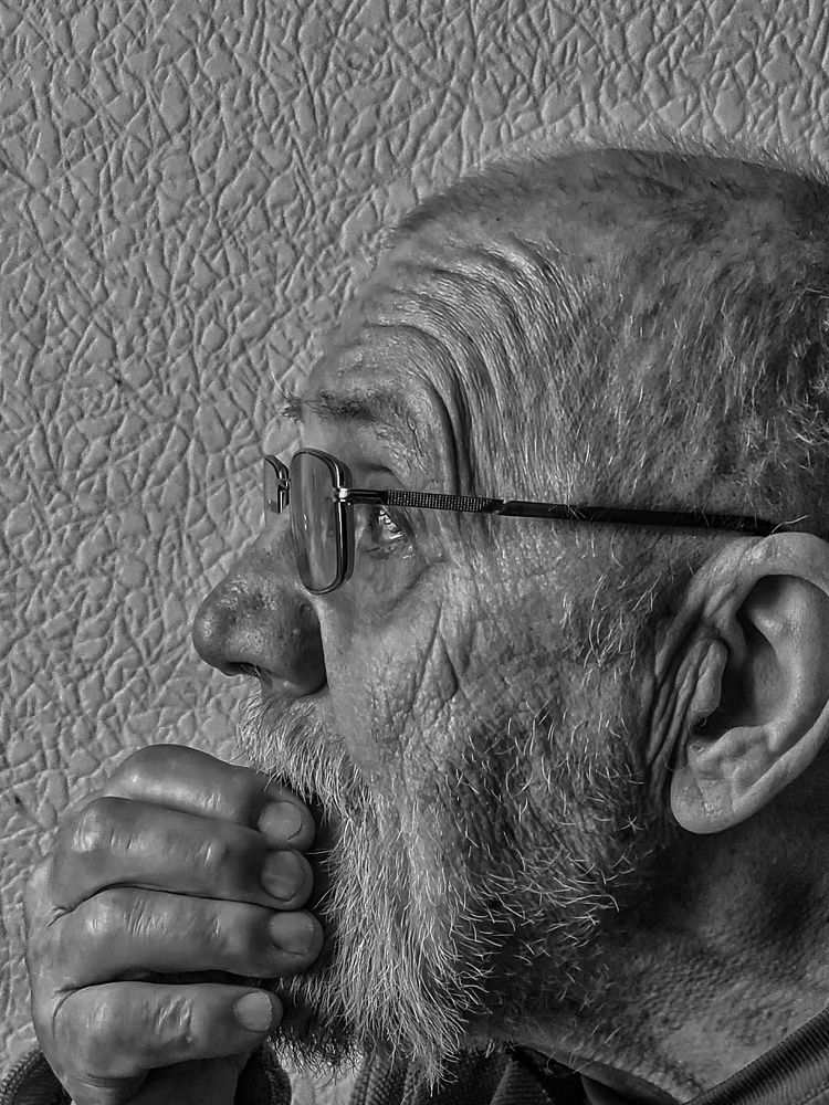 Мой дед и песня журавли.