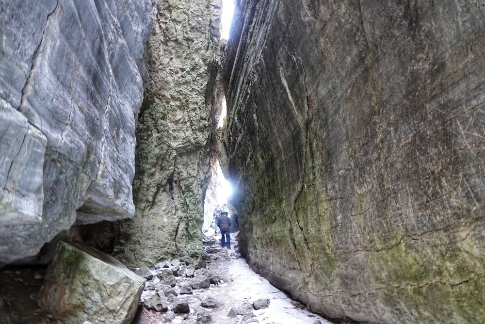 Путь к каменному залу