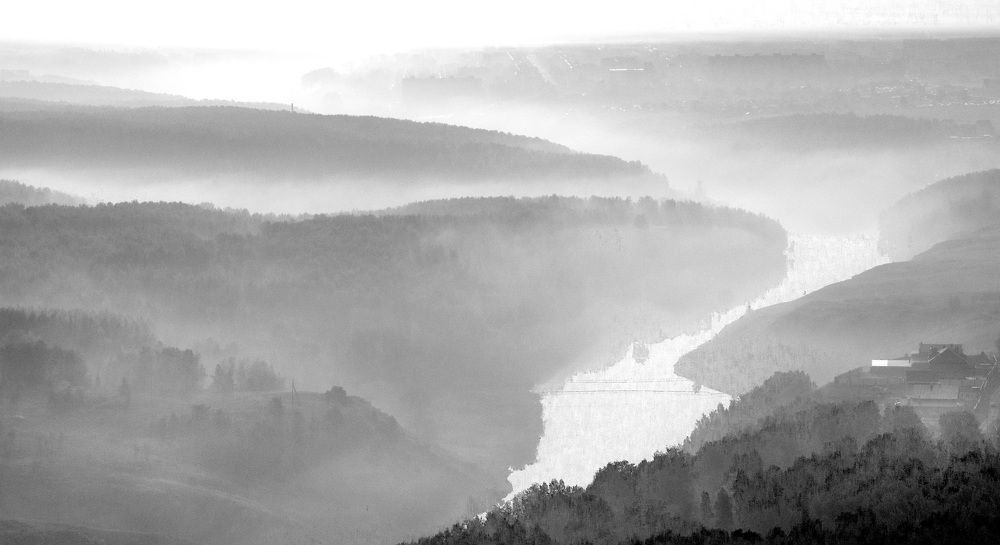 Утро над рекой.