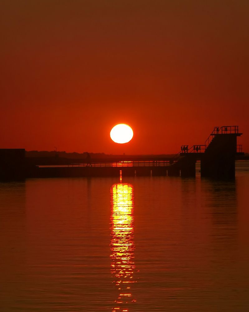 Sunrise at the Promenade