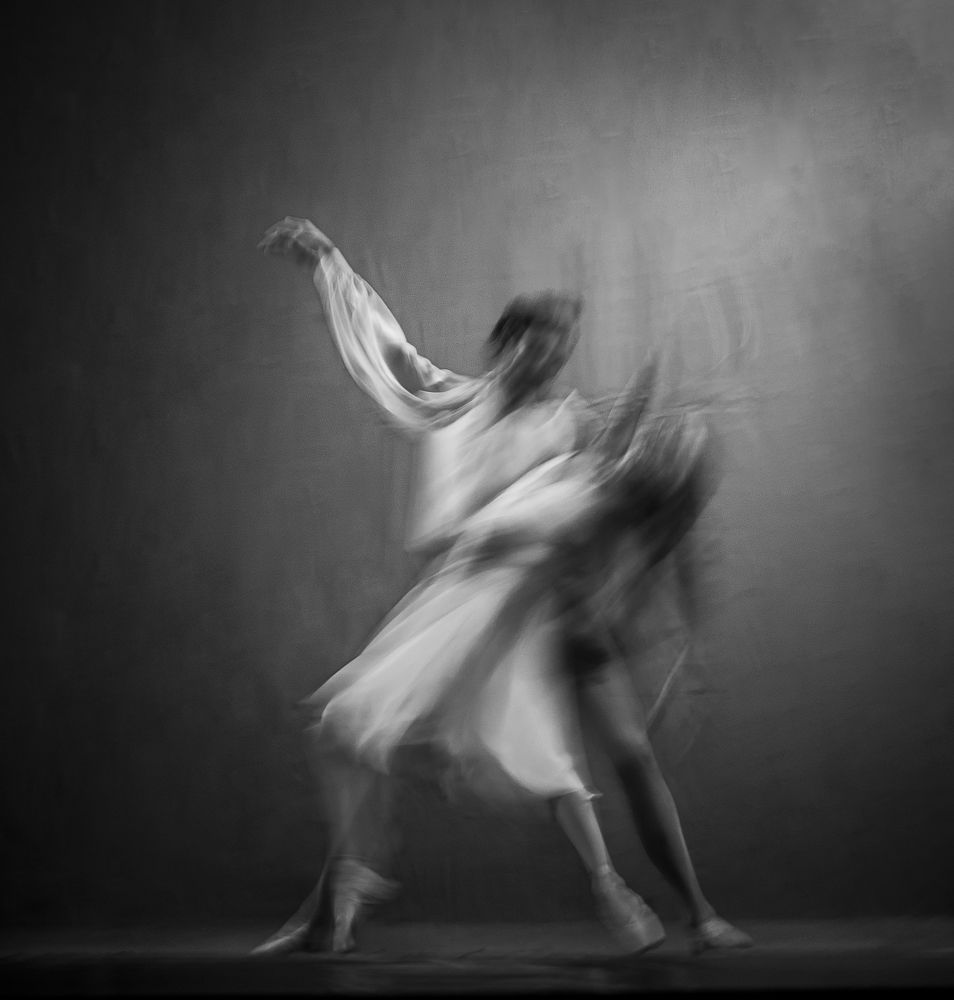 Фотография автора LORNA AGUIRRE