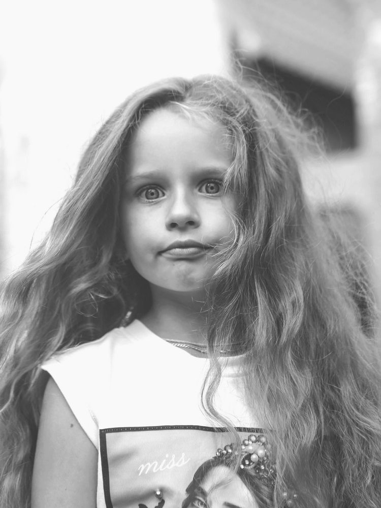 Маленькая шалунья.