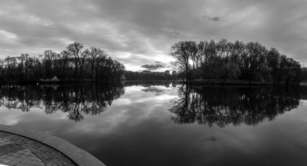 Photograph by Maksim Zhdanovich