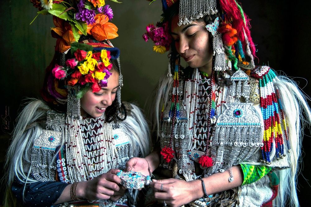 Photograph by Rino Suren