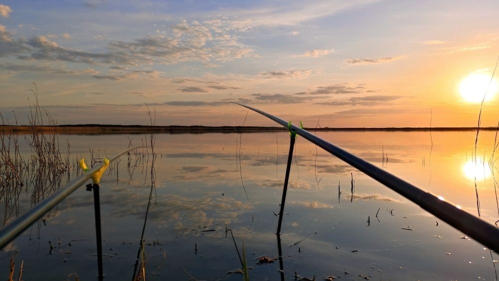 Закат на рыбалке