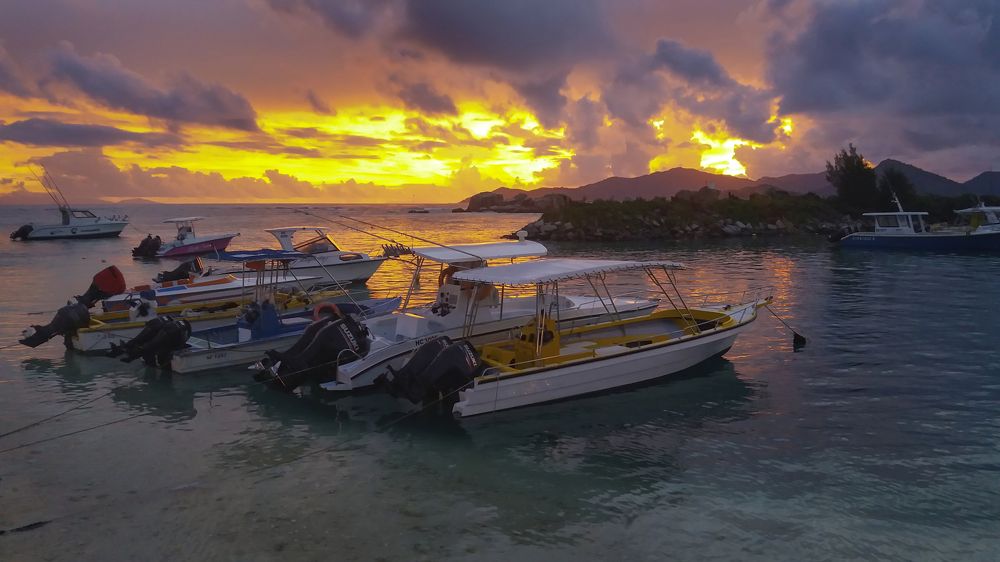 Закат на Сейшелах