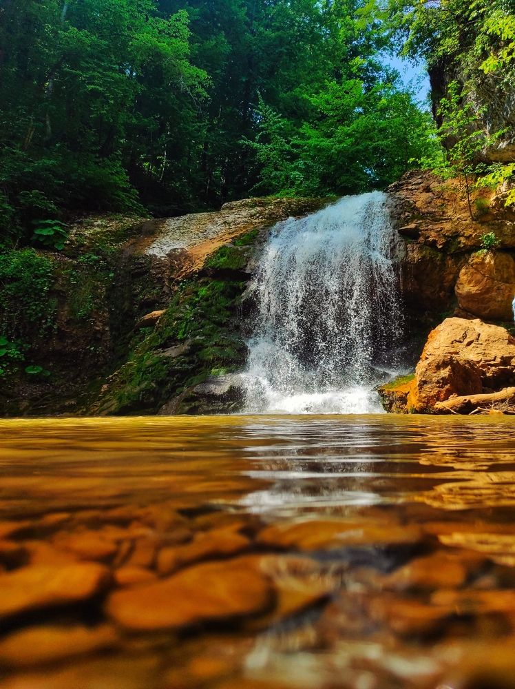 Водопад Шум