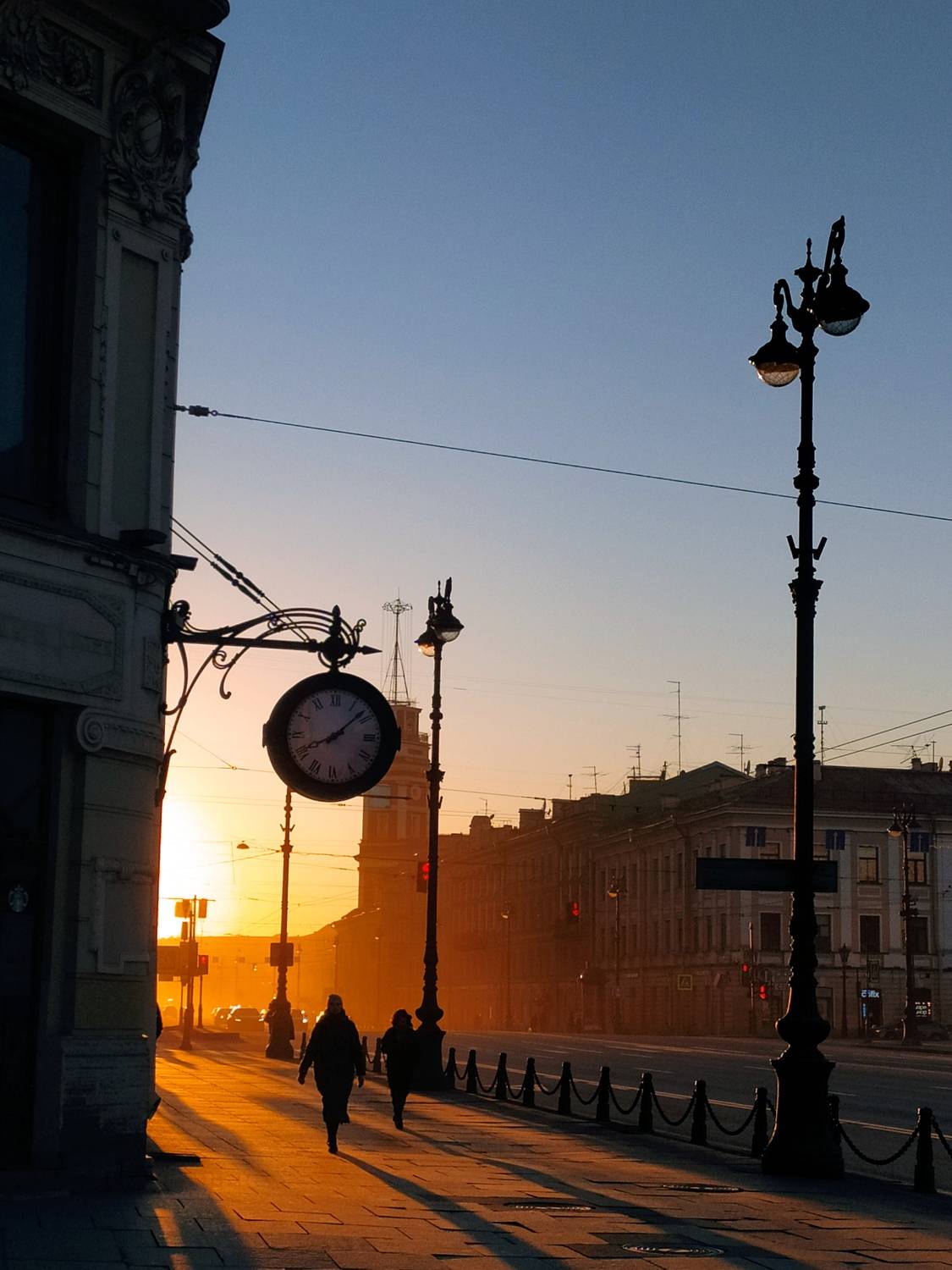 Утренний Невский проспект