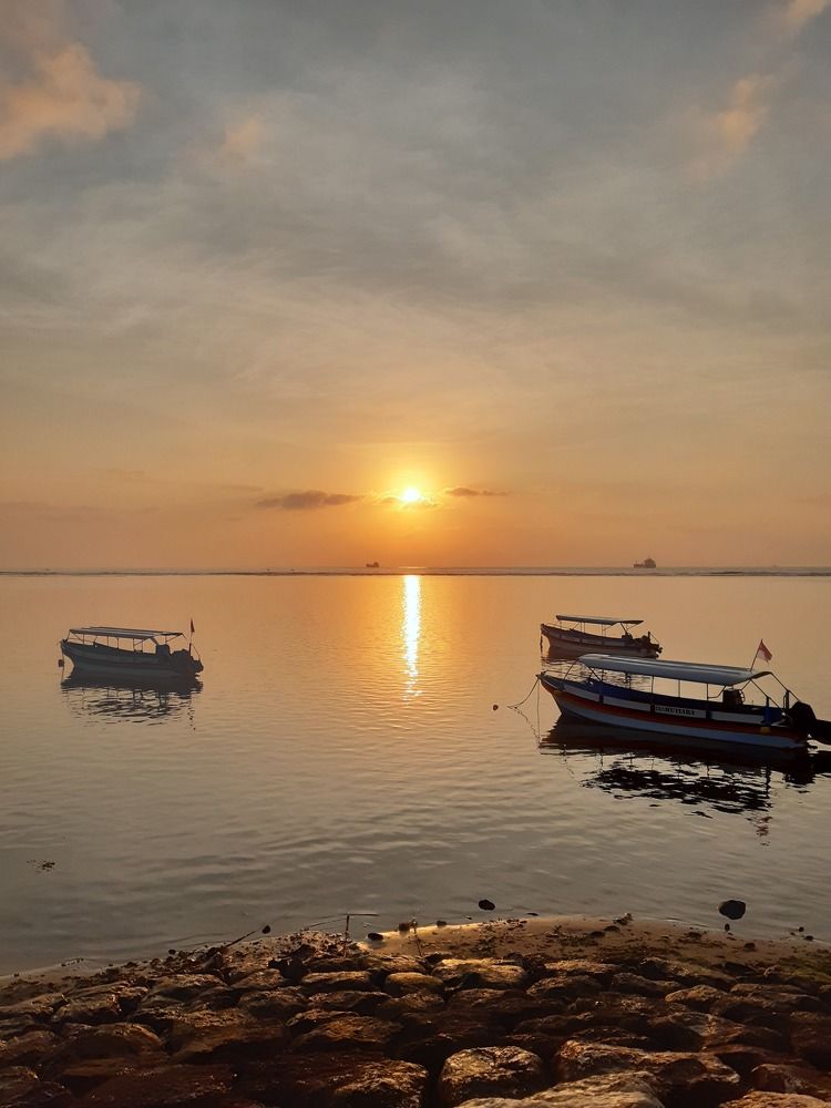 Sunset in the Horizon