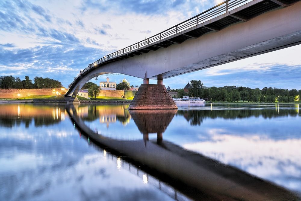 Вечерняя гладь Волхова