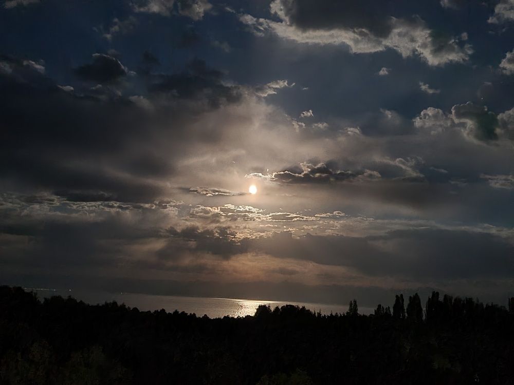 Ночь на Иссык-Куле