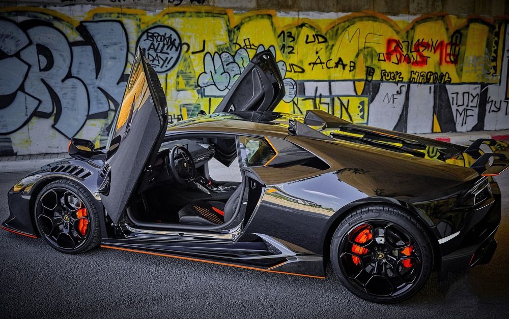 Photograph by Maxim Polak