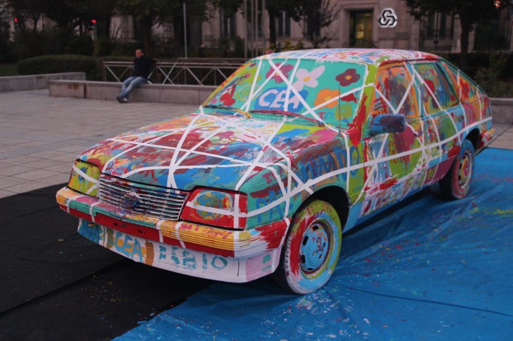 Photograph by Ahmet Aka