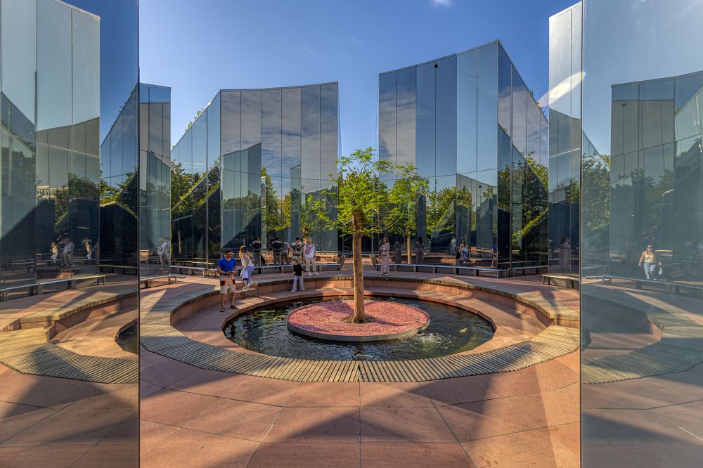 Зеркальный лабиринт