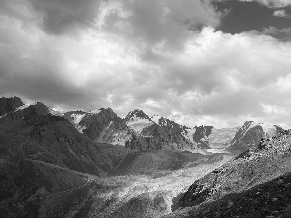 Вид на Заилийский Алатау