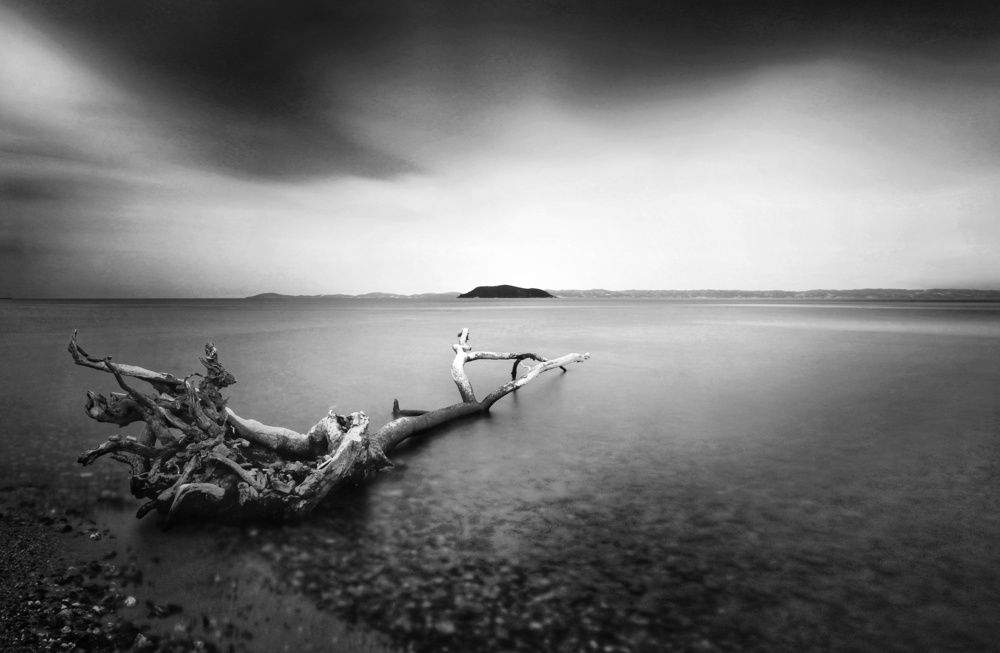 Κοιτάζοντας την θάλασσα !!