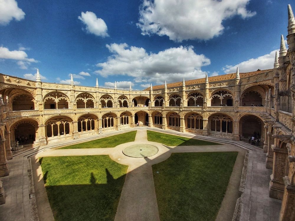 Photograph by Nuno d'Ornellas